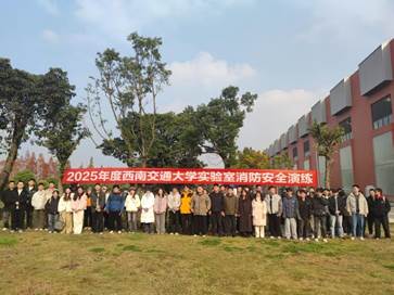 40a0a7fe7b7bca5b4ba3c4ea2c4b8e16